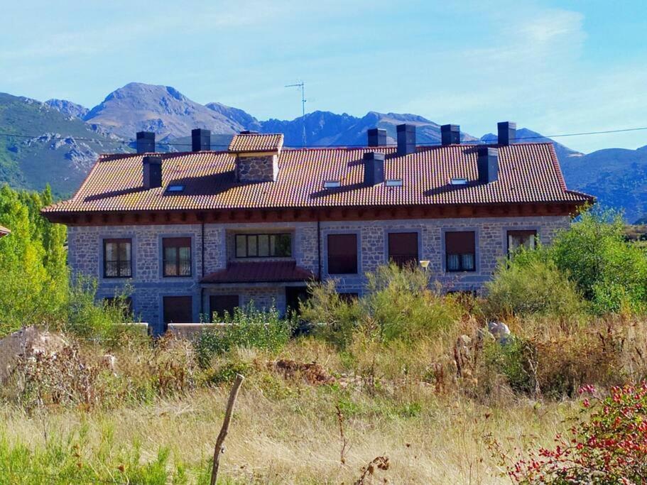 Apartamento Duplex El Refugio De Porma Puebla de Lillo Exterior foto