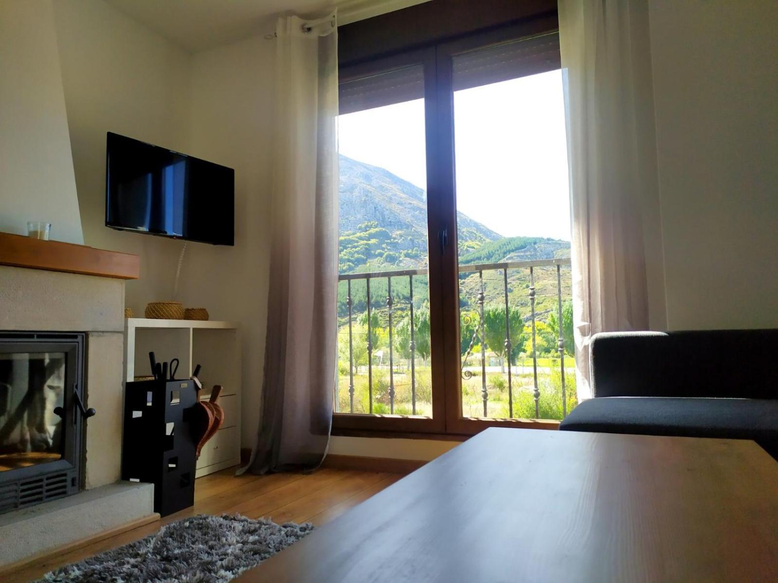 Apartamento Duplex El Refugio De Porma Puebla de Lillo Exterior foto